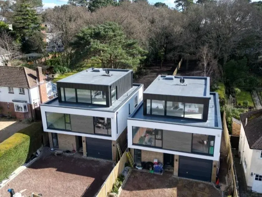 Flat roof suitable for skylight installation