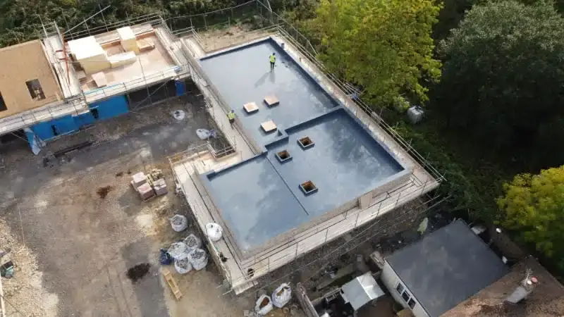 Seven Acres, Surrey: completed roof